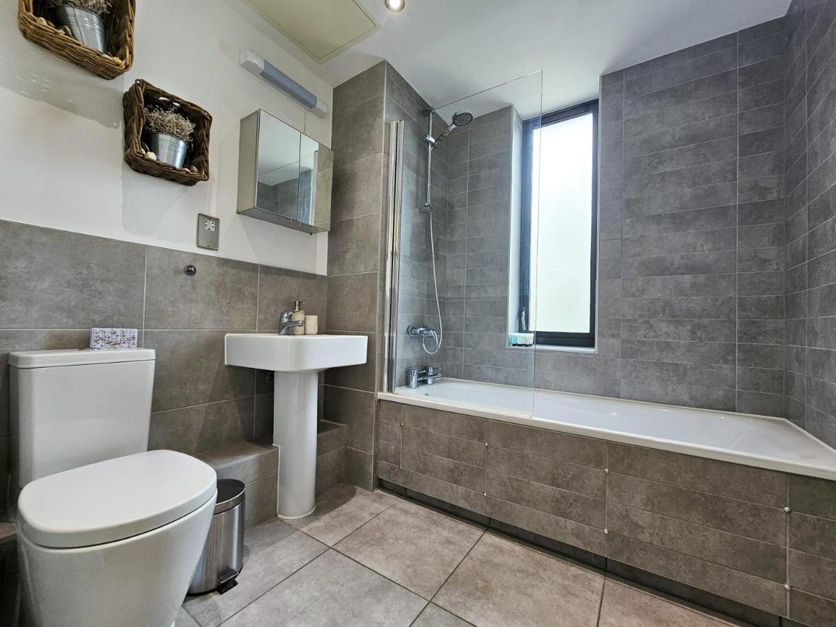 Centrally Located Spacious Flat Near Canary Wharf London Exterior foto