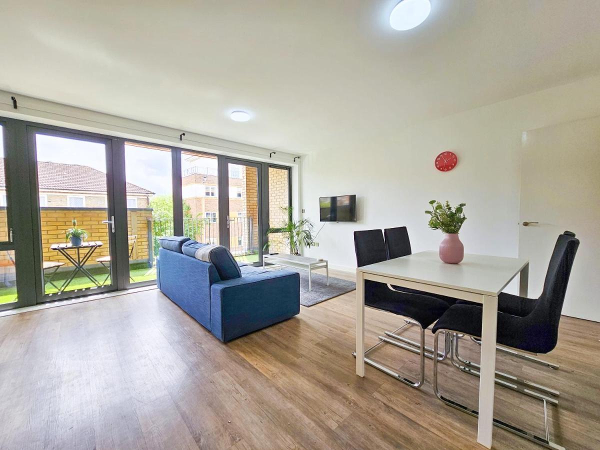 Centrally Located Spacious Flat Near Canary Wharf London Exterior foto