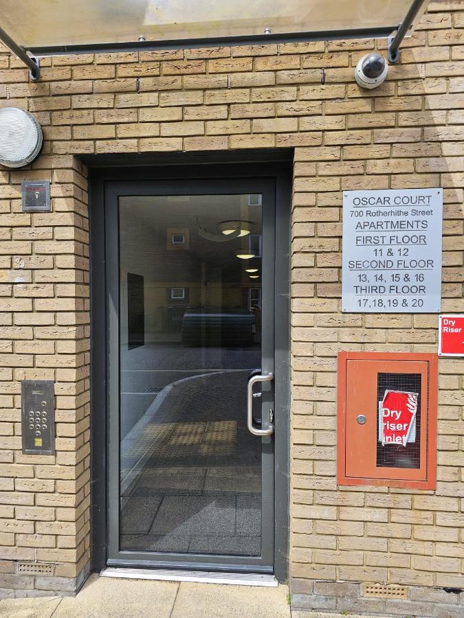 Centrally Located Spacious Flat Near Canary Wharf London Exterior foto